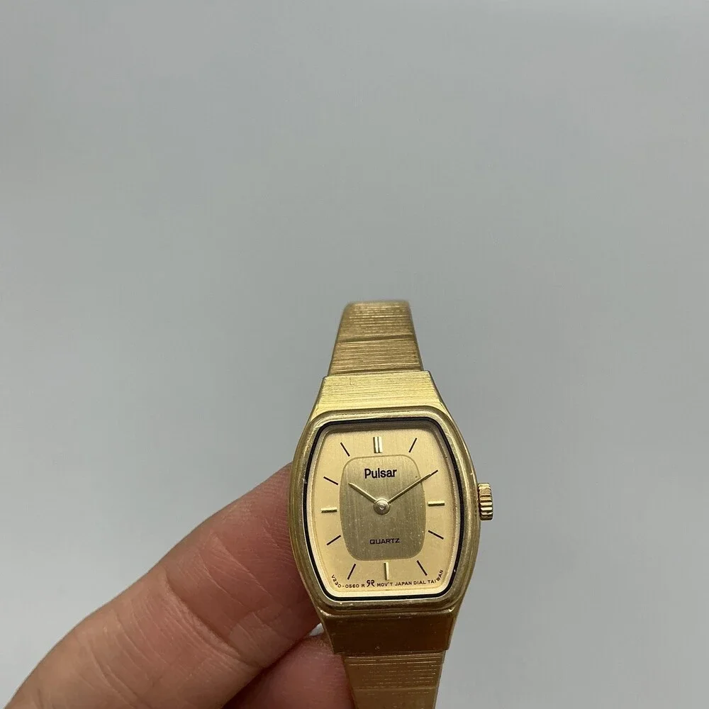 Vintage Pulsar Womens Watch 17mm Champagne Dial Gold Tone New Battery 6.75